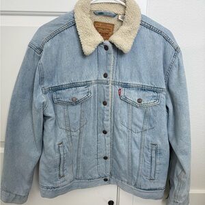 Levi's Blue Lightweight Jacket with Cream Collar and Contrasting Stitching